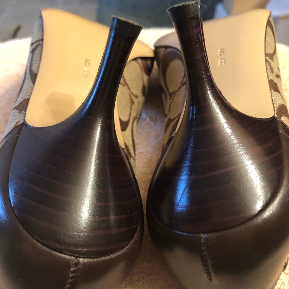 Coach buckle style pumps size 6 - Picture 5 of 6